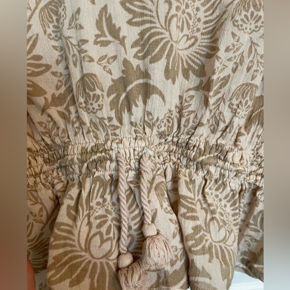 Spell Lioness Cap Sleeve Blouse - Picture 5 of 16